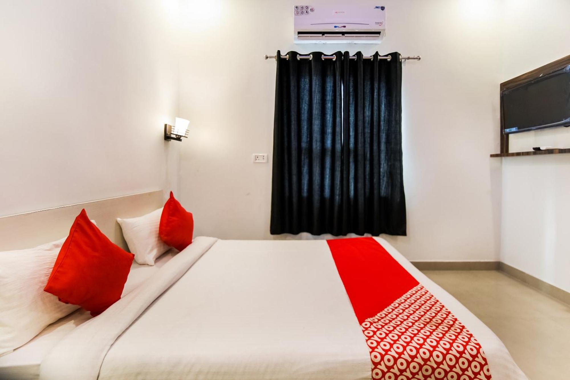 Collection O Sr Inn Chinhat Dış mekan fotoğraf
